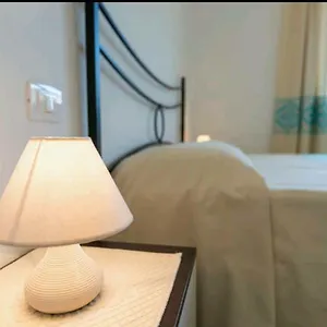 Il Girasole Bed & Breakfast Domus De Maria